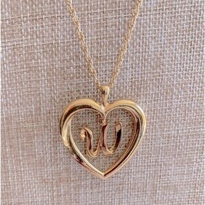 Avon Vintage Gold Tone Initial W Heart Pendant Necklace